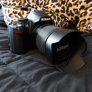 Nikon D3000